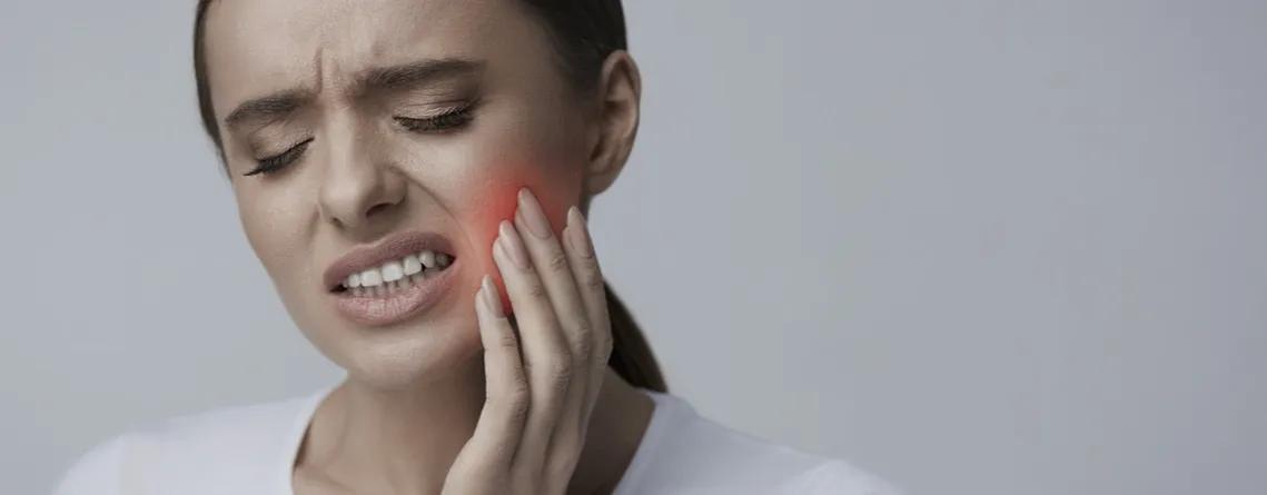Dlaczego leki przeciwbólowe nie działają na ból zęba – poznaj przyczyny